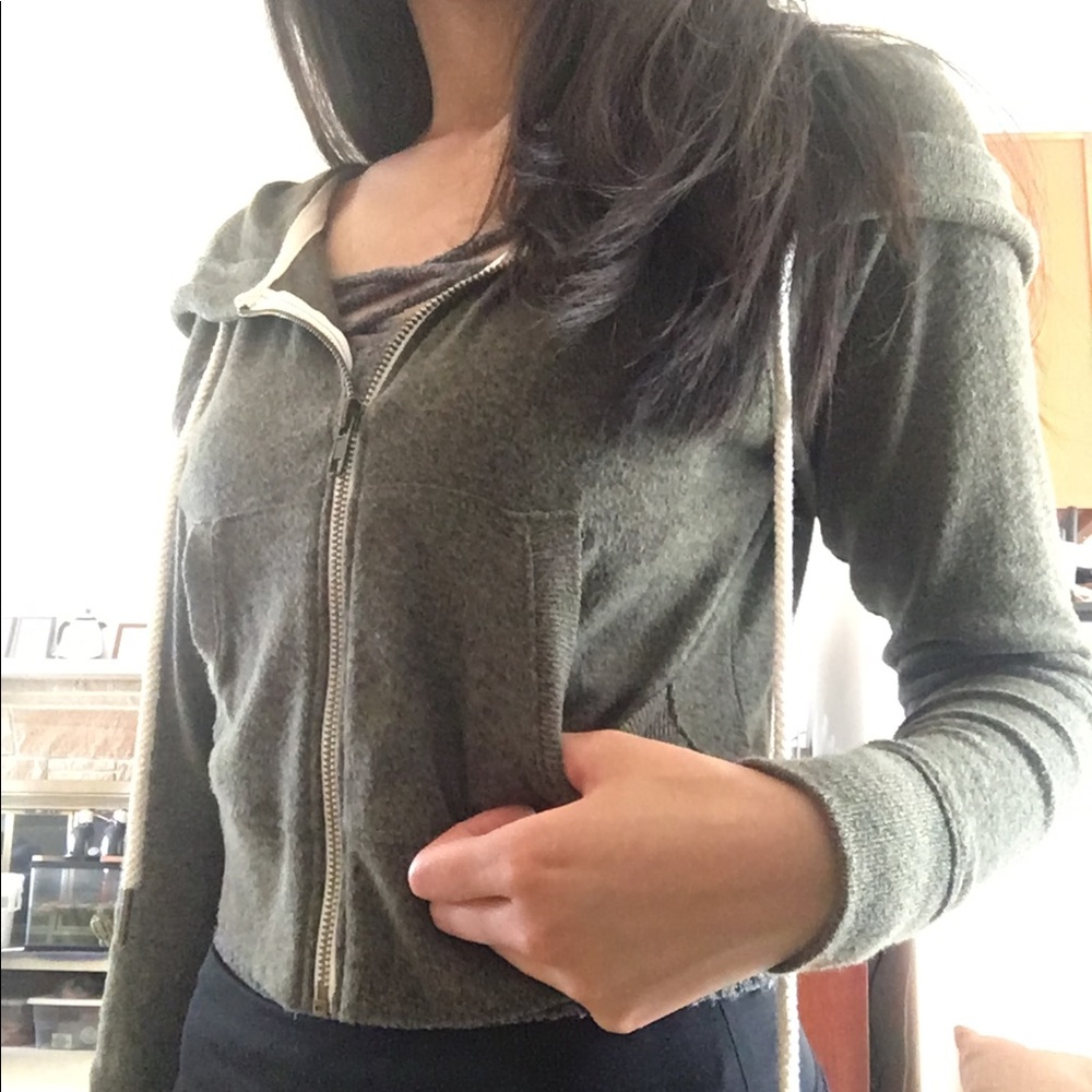 Super Soft Cropped Hoodie